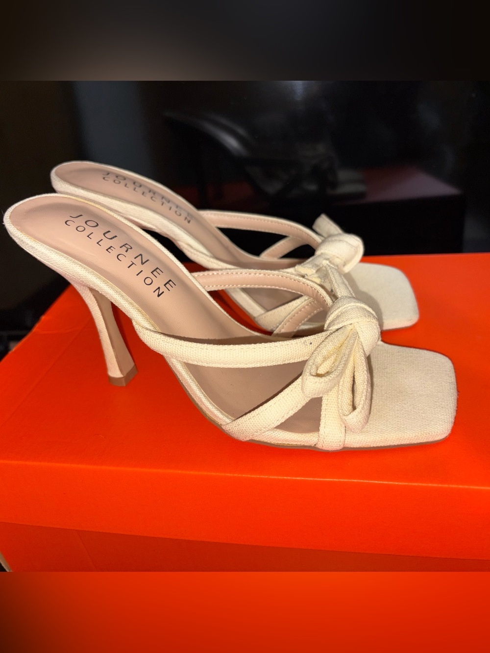 Journee Collection Ivory Knot-Front Heeled Mules